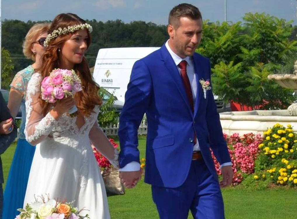 Adelina si Marius au divorţat la un an de la nuntă