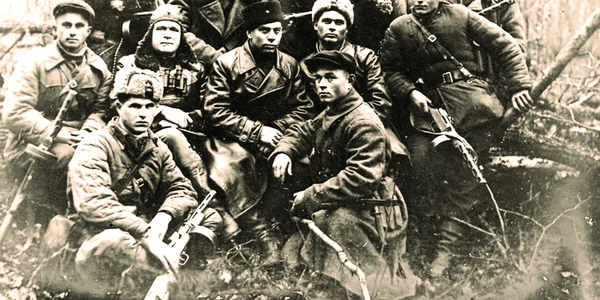 Partizani moldoveni, în 1944, care, de fapt, erau foşti combatanţi ai batalioanelor de exterminare din Rusia