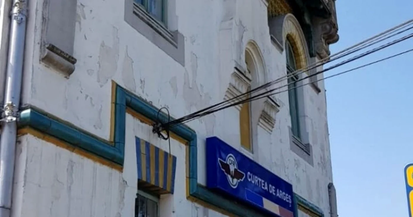 gara curtea de arges 01