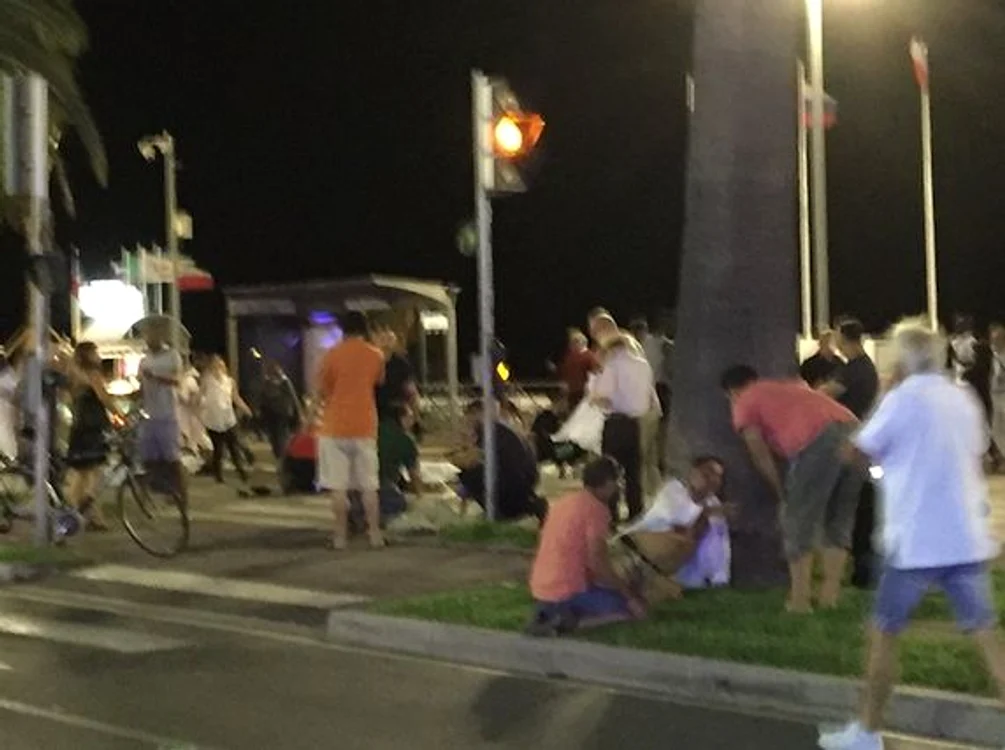 Franța a fost devastată de Ziua Națională. Atacul din Nisa a provocat moartea a peste 80 de oameni