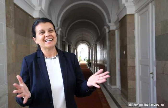 Vetuţa Stănescu este noul vicepreşedinte al Consiliului Judeţean. FOTO: Daniel Guţă. ADEVĂRUL.