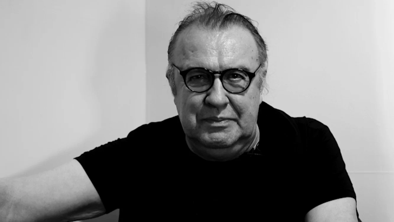 Interviu  Gabriel Cotabiță Londra 2021 FOTO captură video png