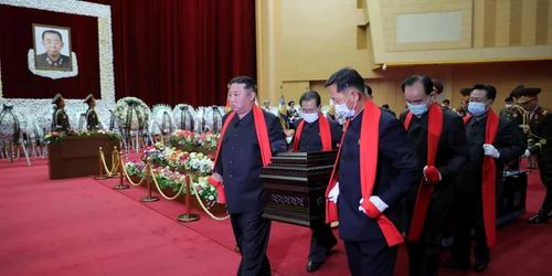 kim jong un inmormnatare oficial nord coreean 22 mai 2022 foto epa efe