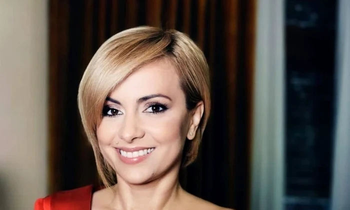 simona54 jpg