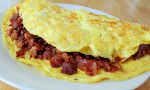 Omleta cu bacon, un pericol! Combinaţiile alimentare pe care ar trebui să le evitaţi  jpeg