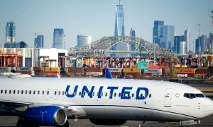 united airlines plane webp