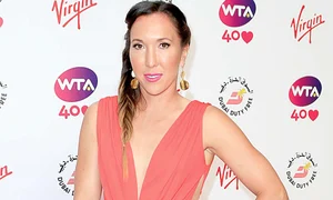 Sorana Cîrstea (stânga) a venit la petrecerea  jucătoarelor alături  de buna ei prietenă,  Ana Ivanovic (Fotografii: guliver gettyimages) jpeg