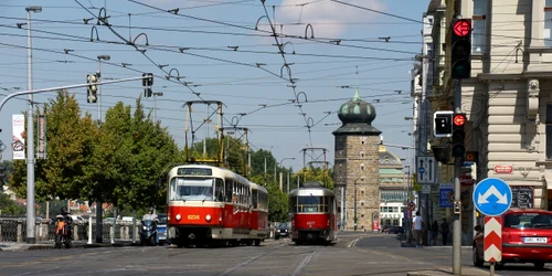 praga tramvai jfif