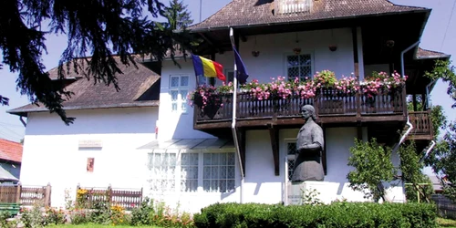 site 2 ianuarie casa nicolae grigorescu campina foto muzeul judetean de arta prahova jpg