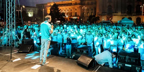 Sebastian Burduja a pornit „REVOLUȚIA turcoaz” la București jpeg