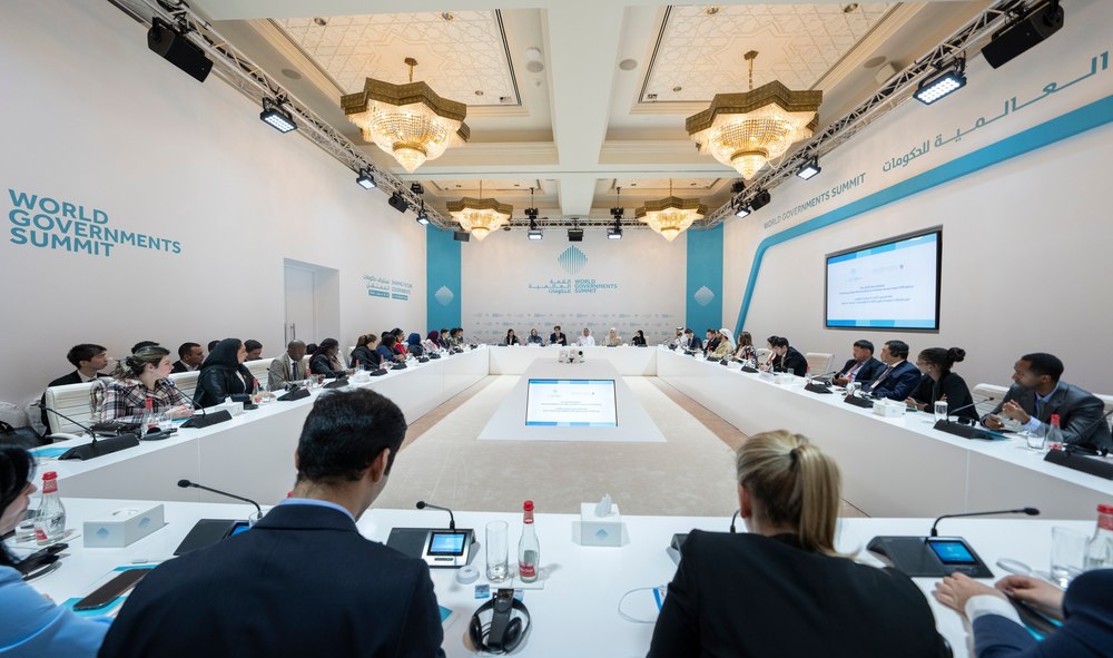 Participarea României la Summitul Mondial al Guvernelor. În ediția precedentă a fost semnat un memorandum bilateral cu Emiratele Arabe Unite  