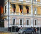 Persoane încearcă să scape din clădirea Academiei Naționale de Științe, cuprinsă de flăcări în urma unui atac cu dronă rusească la Kiev