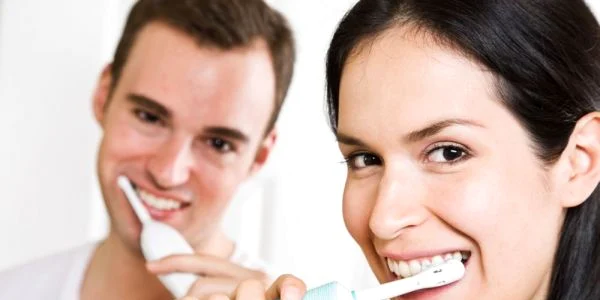 Netratată, hipersensibilitatea dentară poate afecta nervul, putându-se ajunge chiar la extirparea lui.