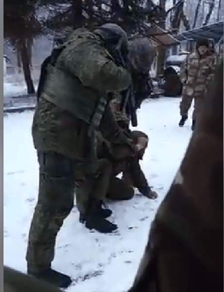 Recruți din cadrul minorităților etnice ale Rusiei, umiliți de miliția din Donețk: „Ne-au spus că nu vom scăpa”