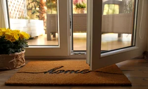 pres intrare istock jpg