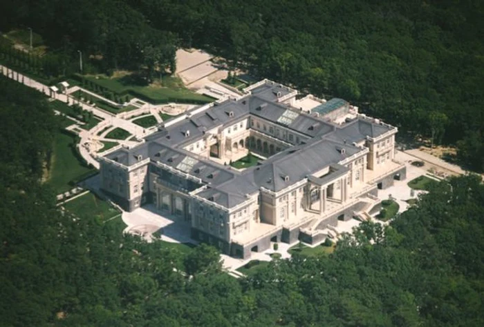 Vladimir Putin şi ar fi construit un palat impresionant în sudul Rusiei jpeg