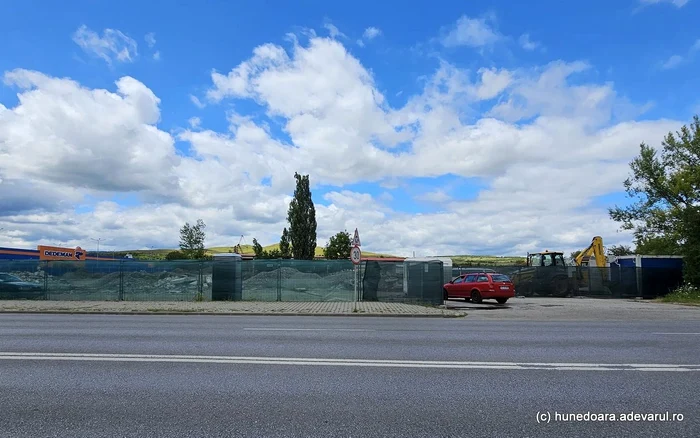 Centru comercial în șantier în Hunedoara. Foto: Daniel Guță