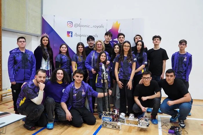 Echipa Bionic Royals a C.N. „Mircea cel Bătrân” Râmnicu-Vâlcea FOTO: Fb/Bionic Royals