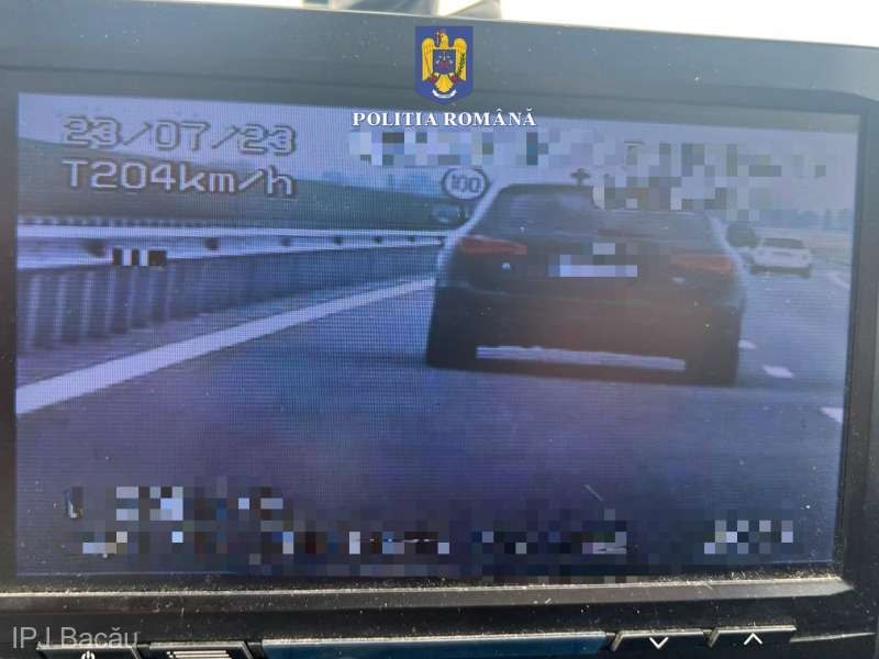 Bărbat de 47 de ani, depistat conducând cu 204 km/h pe autostrada A7
