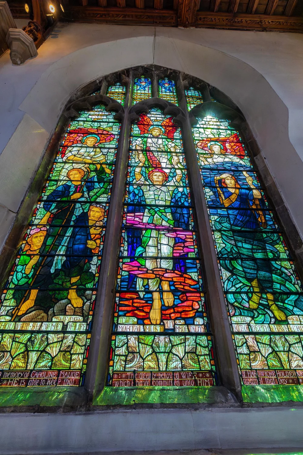 Episcopul de Lincoln, arestat pentru agresiune sexuală. Dieceza a transmis că situația este „profund tulburătoare”