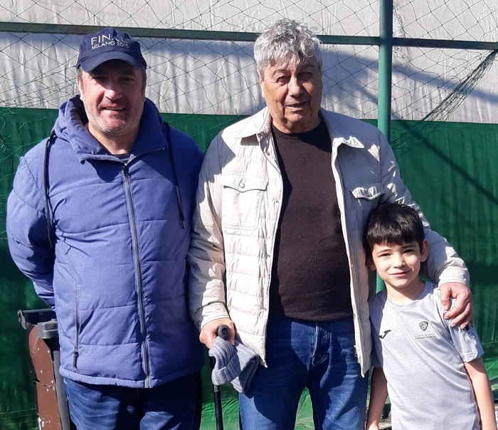 Mircea Lucescu, alături de jurnalistul Daniel Nanu, își ține aproape strănepotul   