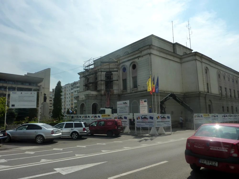 Au început lucrările de reabilitare a Teatrului ”Mihai Eminescu” din Botoşani FOTO Cosmin Zamfirache