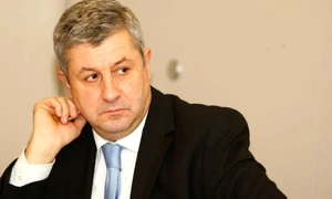 Se ascute lupta de clasă jpeg