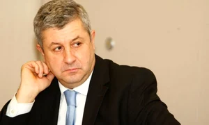 Se ascute lupta de clasă jpeg