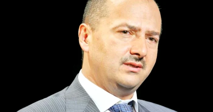 Borza conduce din nou destinele companiei, după ce societatea de stat a revenit în insolvenţă
