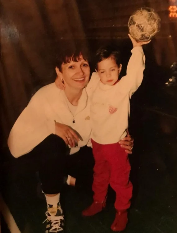 Sorina Tîrcă a fost atrasă de mică de mingea de handbal 