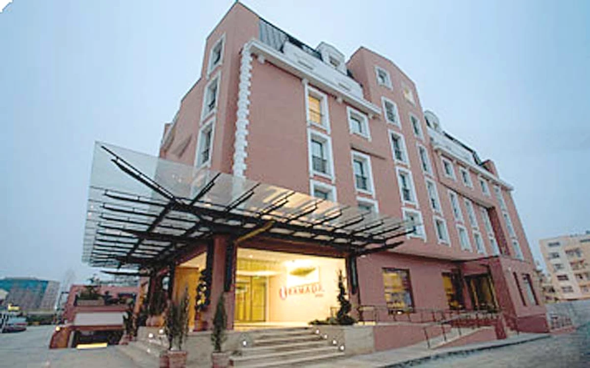 Hotelul Ramada North  din Bucureşti are 4 stele