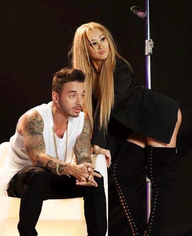 Xonia a lansat piesă cu J Balvin