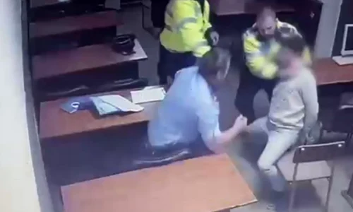 abuzuri agenti sectia 16 jpeg