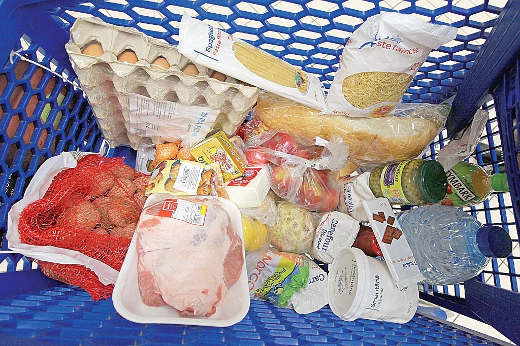Produsele marcă proprie create în țară, din ce în ce mai atractative pentru români. De ce sunt mai ieftine aceste produse Produsele marcă proprie create în țară, din ce în ce mai atractative pentru români. De ce sunt mai ieftine aceste produse