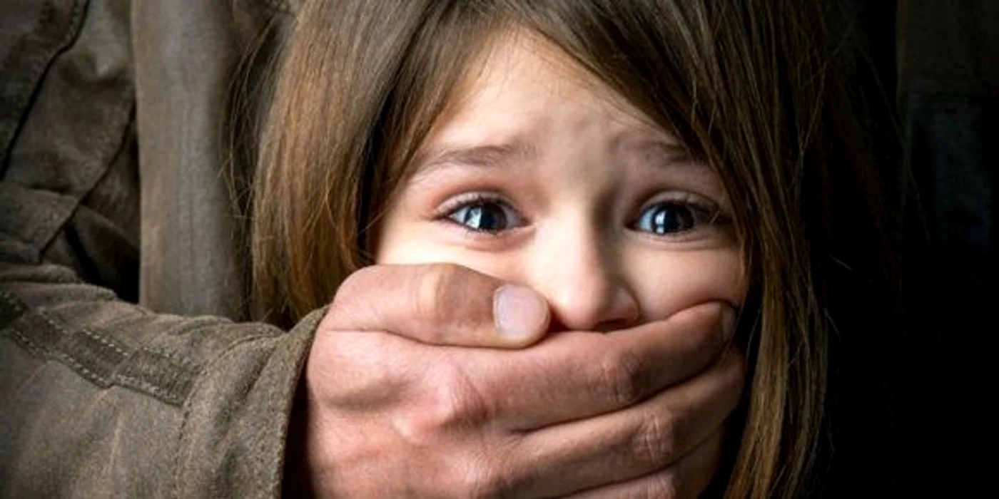 
    În registrul pedofililor vor apărea numele condamnaților  
