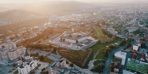 cetatea oradea ascunde secrete