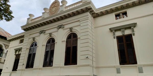 cASA GESHOV jpeg