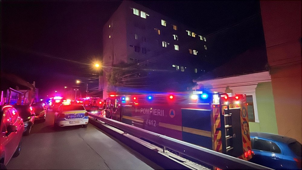 Incendiu într-un cămin studențesc din Cluj-Napoca. Trei studenți au avut nevoie de îngrijiri medicale la fața locului