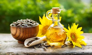 floarea soarelui shutterstock 687011962 jpg