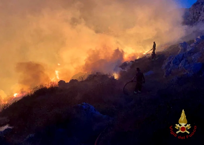 Incendiu în Italia FOTO EPA-EFE