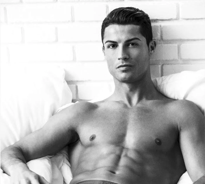 Daniella Chavez nu se teme să-și arate formele apetisantefoto: arhiva personală