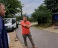 Campanie de semnături strânse de PSD în satul Zmeurătu - Stoeneşti din Vâlcea în pandemie fără distanţare socială - 19 iulie Foto Dorina Gheorghe