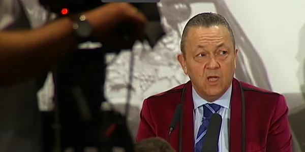 David Sullivan captura YouTube Onlooker png
