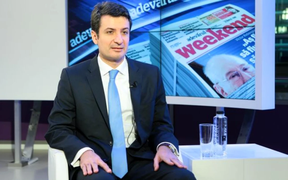 
    Ministrul Sănătăţii a venit vineri dimineaţă la Adevărul Live unde a discutat despre bacteria care ucide bebeluşii din ArgeşFoto: Eduard Enea  