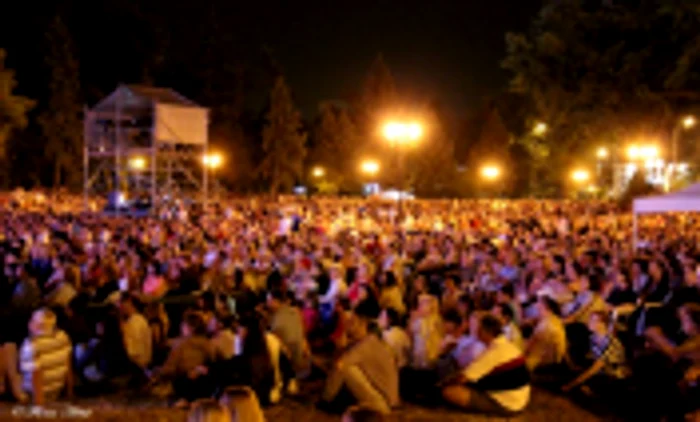 promenada opera foto avakian