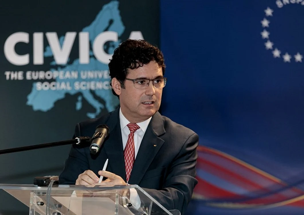 Remus Pricopie este rector al SNSPAfoto: Facebook