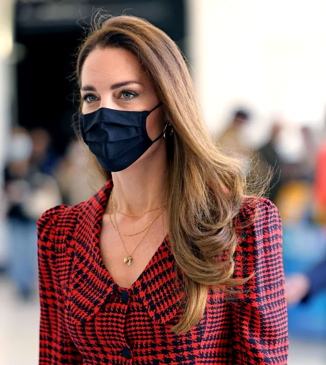 
    Kate Middleton a vizitat muzeul V&A din LondraFoto: Getty  