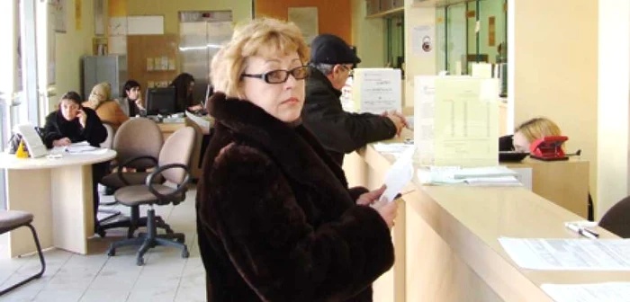 Nemţenii preferă să-şi retragă economiile decât să mai facă alte împrumuturi