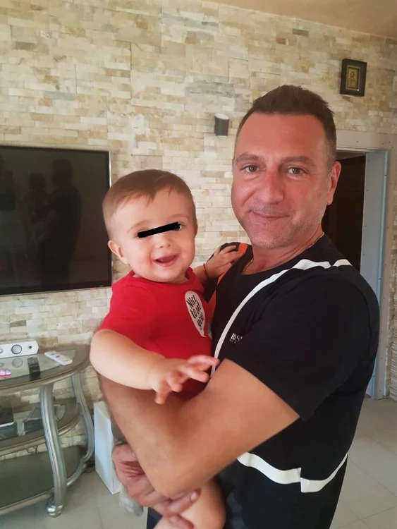 Mezinul familiei, Christian Jr., a fost creștinat în aceeași zi în care părinții lui și-au rostit jurămintele în fața altarului bisericii
