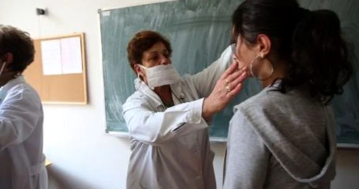 Copiii găsitţi cu probleme au rămas sub tratament